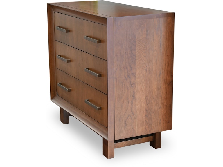 Charleston Forge Bedroom Keys Bachelor Chest MD1300 at Norwood Furniture
