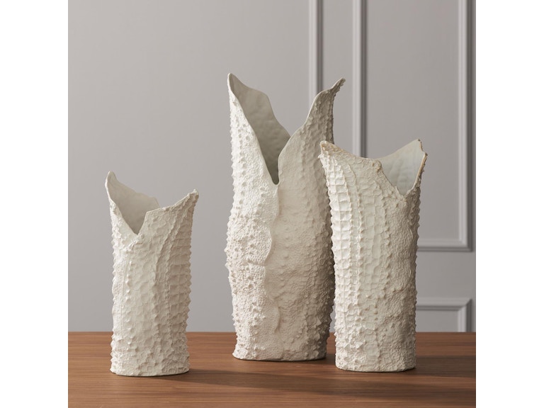 Global Views Home Accents Crocodile Vase-Matte White-Lg 1.10667 at Norwood Furniture