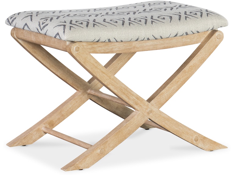 Hooker Furniture Bedroom Retreat Camp Stool Bed Bench 6950-90119-80 at Norwood Furniture