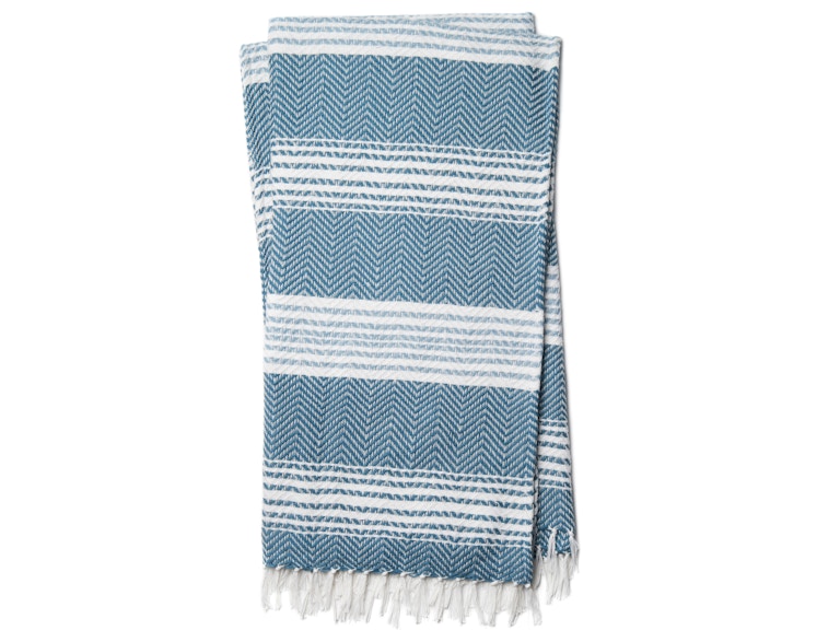 Loloi Bedding Essentials WREN 4'2" X 5' THROW WRENT0035BBWHTH01 at Norwood Furniture